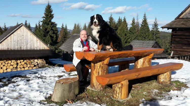 Matej Landl najradšej oddychuje na svojej chalupe. FOTO: Archív M. L.