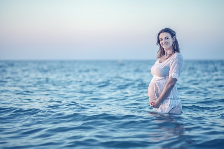 Morská voda má dezinfekčné účinky, tehotné by však mali byť v lete opatrné. FOTO: Pixabay