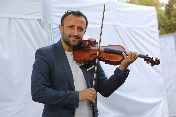 Ondrej Kandráč je rád, že veľkú slávu zažil v zrelšom veku. FOTO: TV JOJ