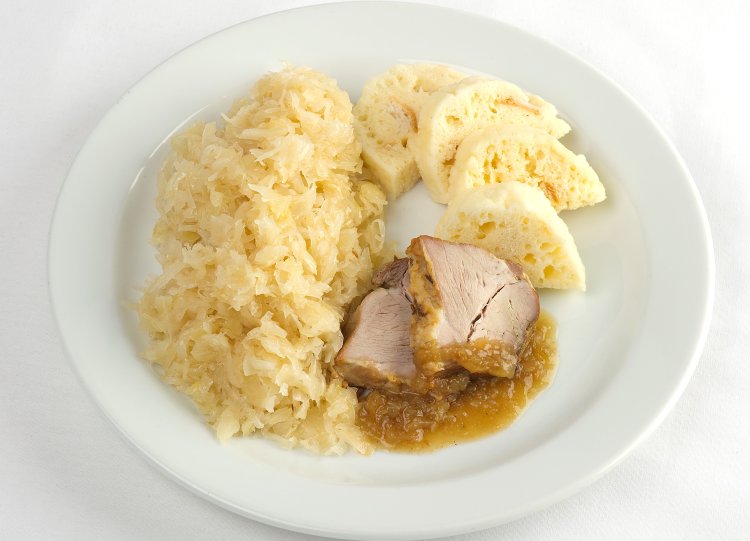 Ako schudnúť? Skúste vytvoriť dojem plného taniera. Možno neschudnete, ale ani nepriberiete. FOTO: Hana Málková