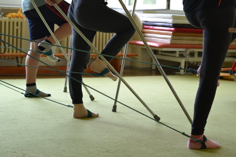 V Maríne pracuje 24 fyzioterapeutov a ďalší skúsený personál. V zariadení je aj základná škola. www.preventivne.sk